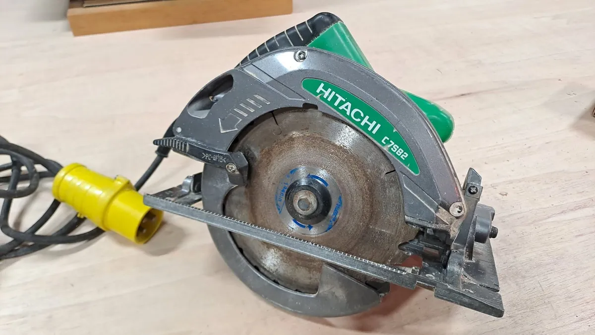 Hitachi Skill Saw (110V) - Image 2