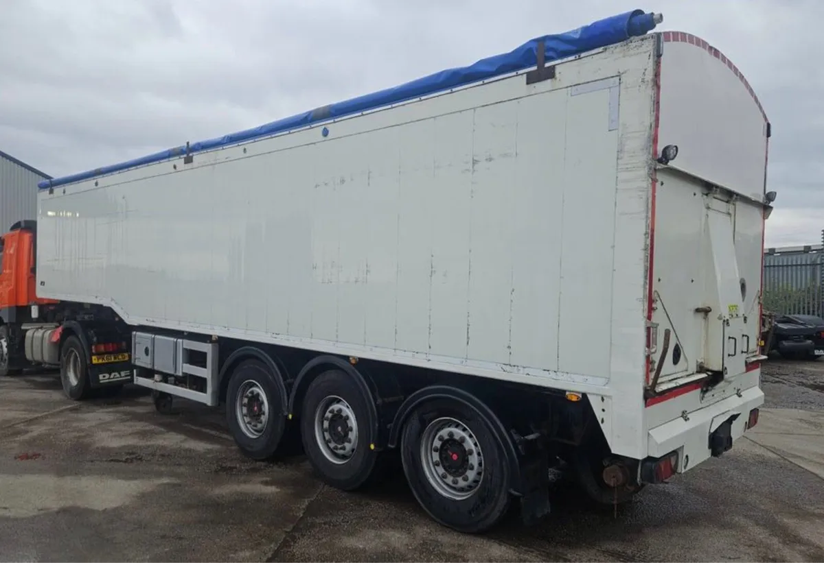2015 Muldoon Triaxle Blower Trailer - Image 2
