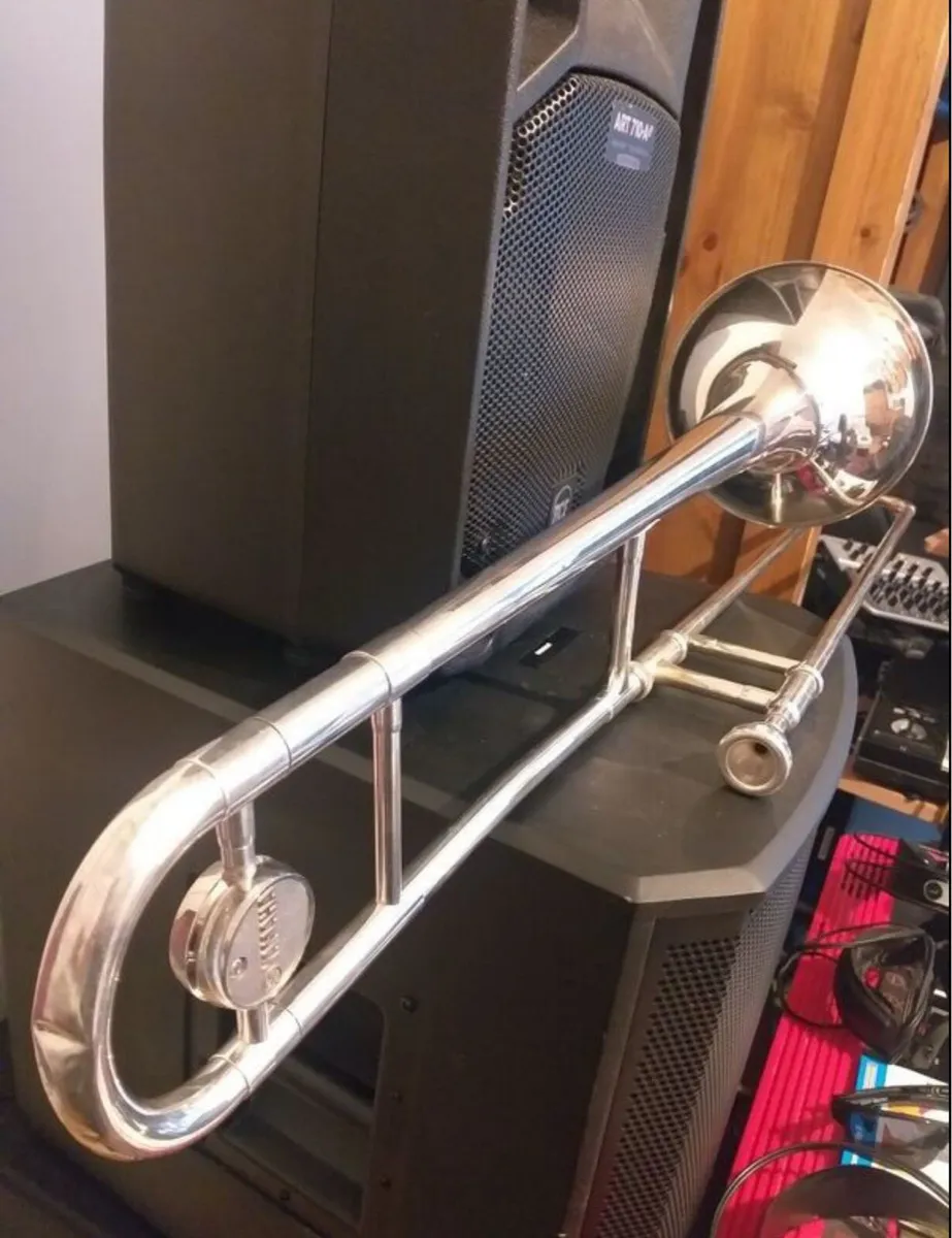 Yamaha YSL-354S Trombone - Image 2
