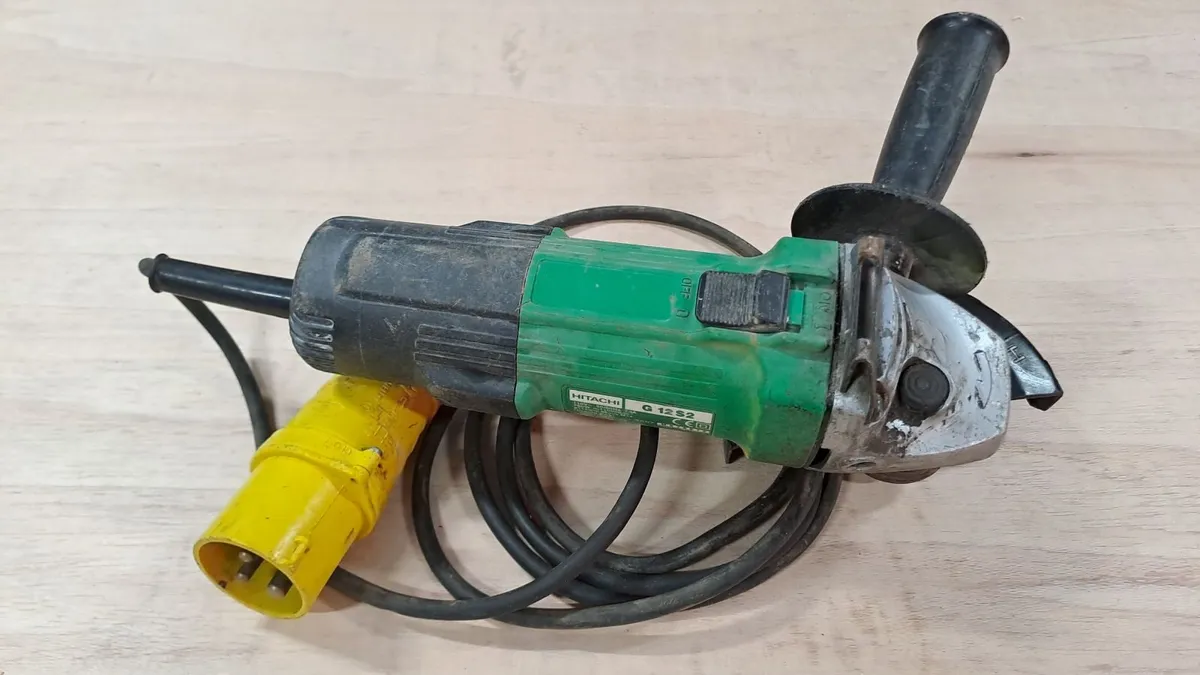 Hitachi G12S1-110V Angle Grinder 115mm - Image 1