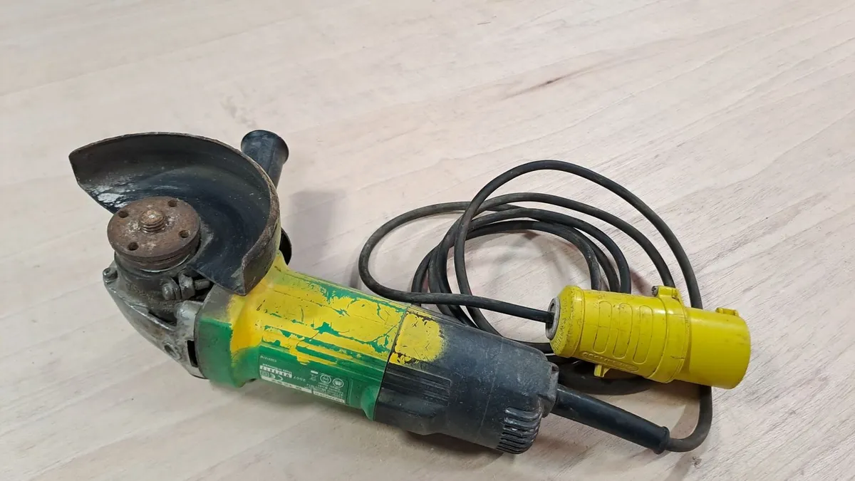 Hitachi G12S1-110V Angle Grinder 115mm - Image 2