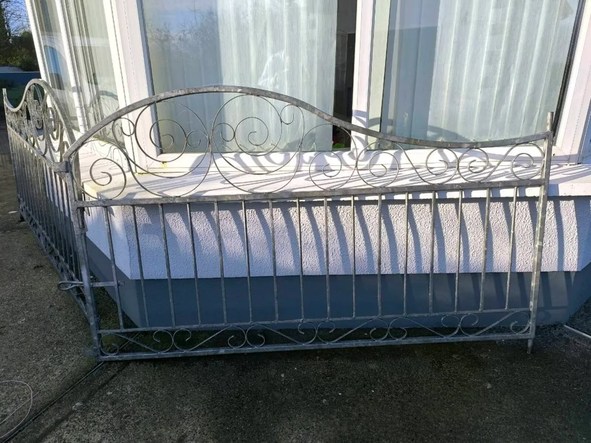 Galvanised gates - Image 1