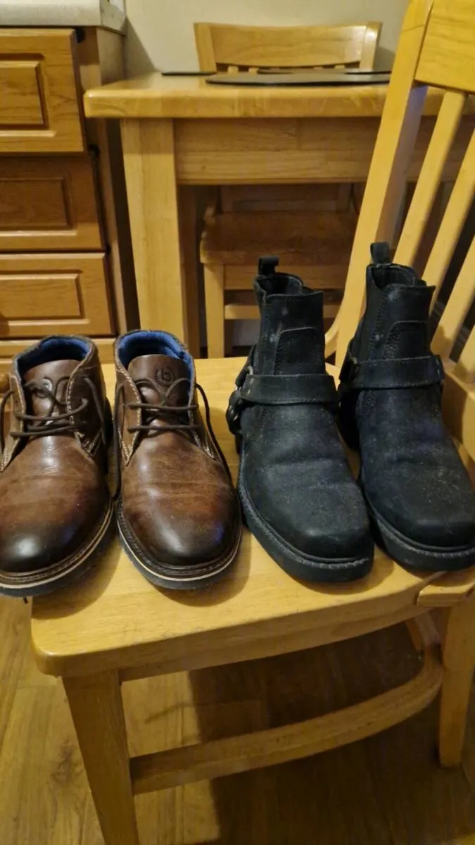 Mens boots and shoes - Image 1