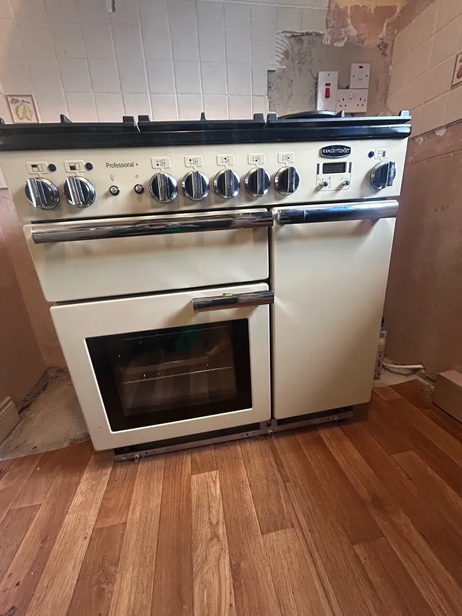 Rangemaster 90 Dual Fuel - Like New - Image 1