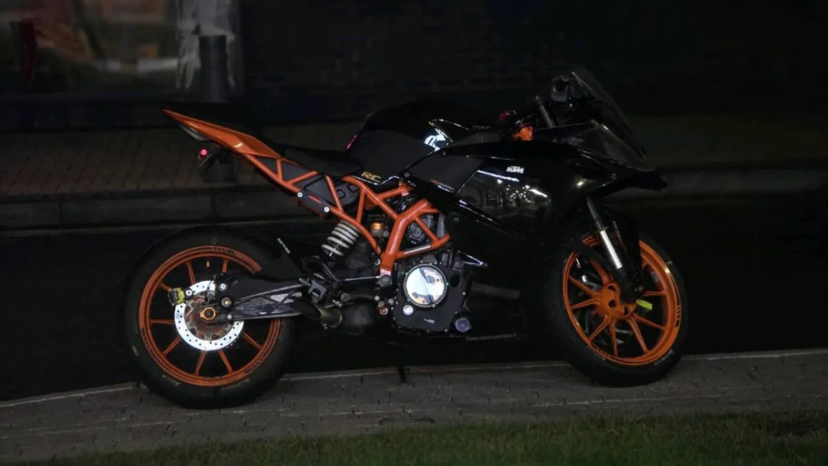 Ktm rc 390 - Image 3