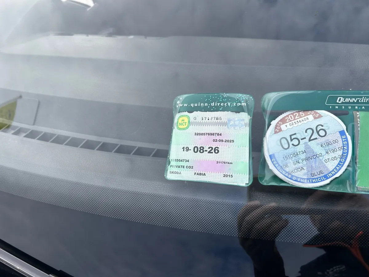 2015 Skoda fabia 1 liter small mark on driver side - Image 2