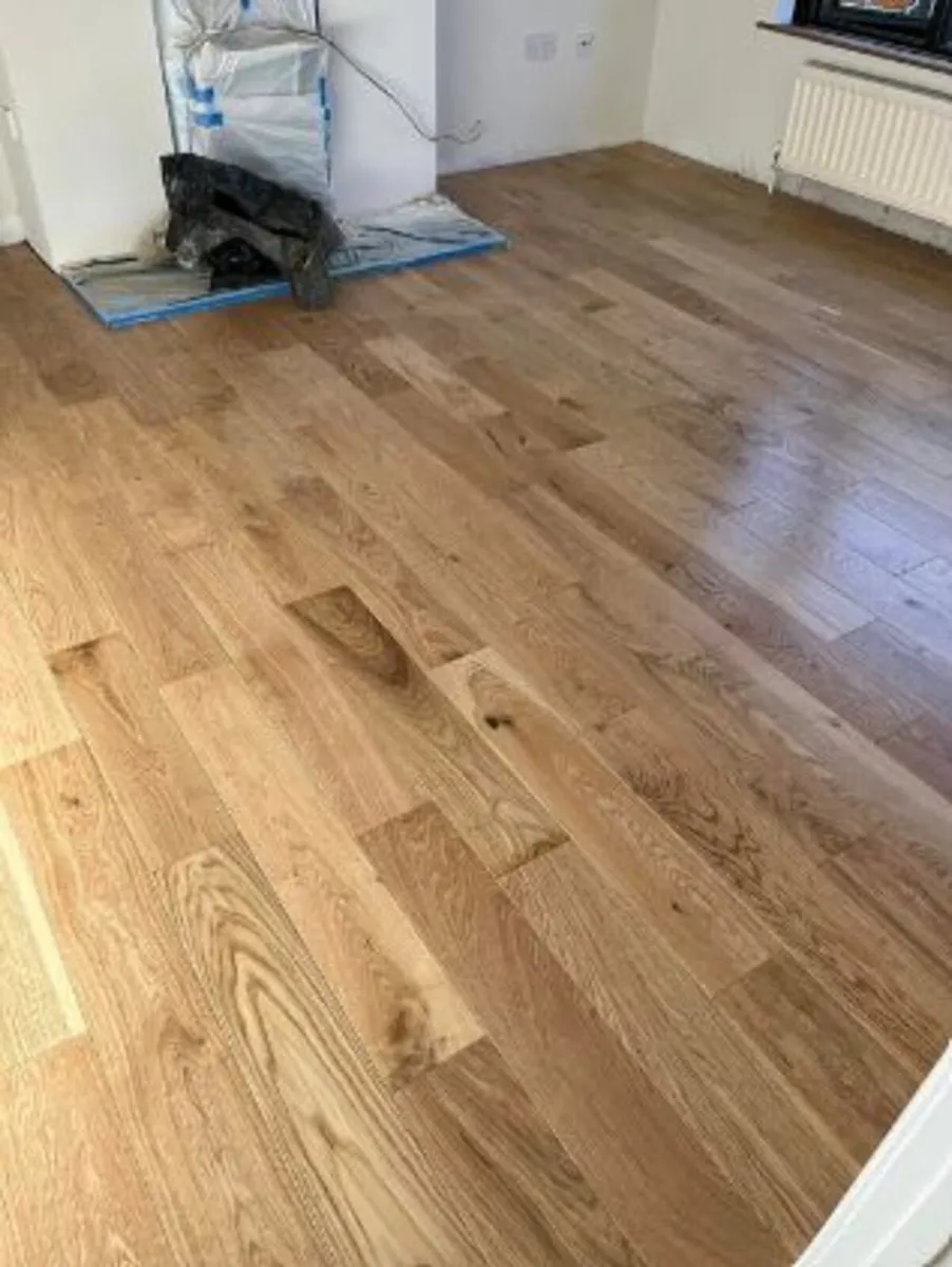 Engineered 4mm Rustic Oak Lacquered 150mm Flooring - Image 2