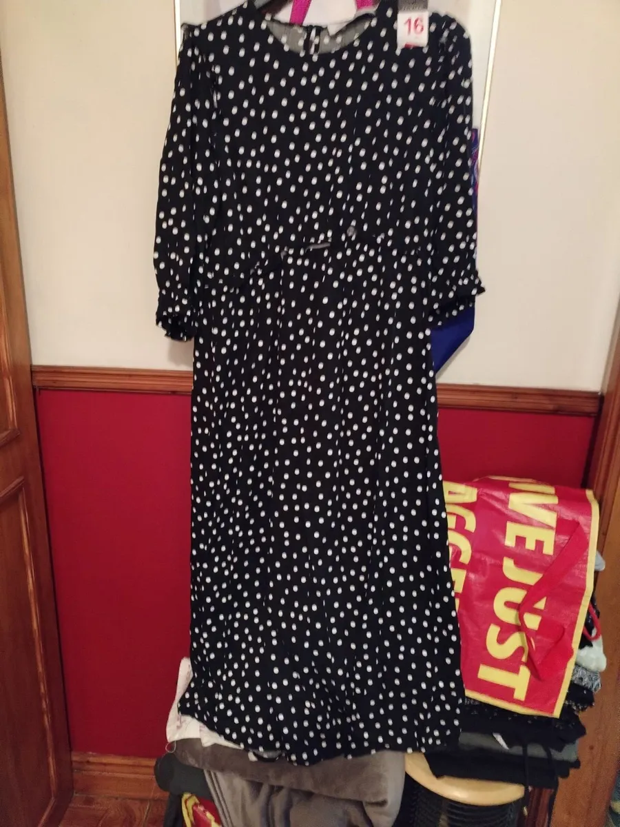 Ladies Dresses - Image 2