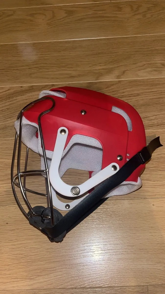 Cooper hurling helmet - Image 2