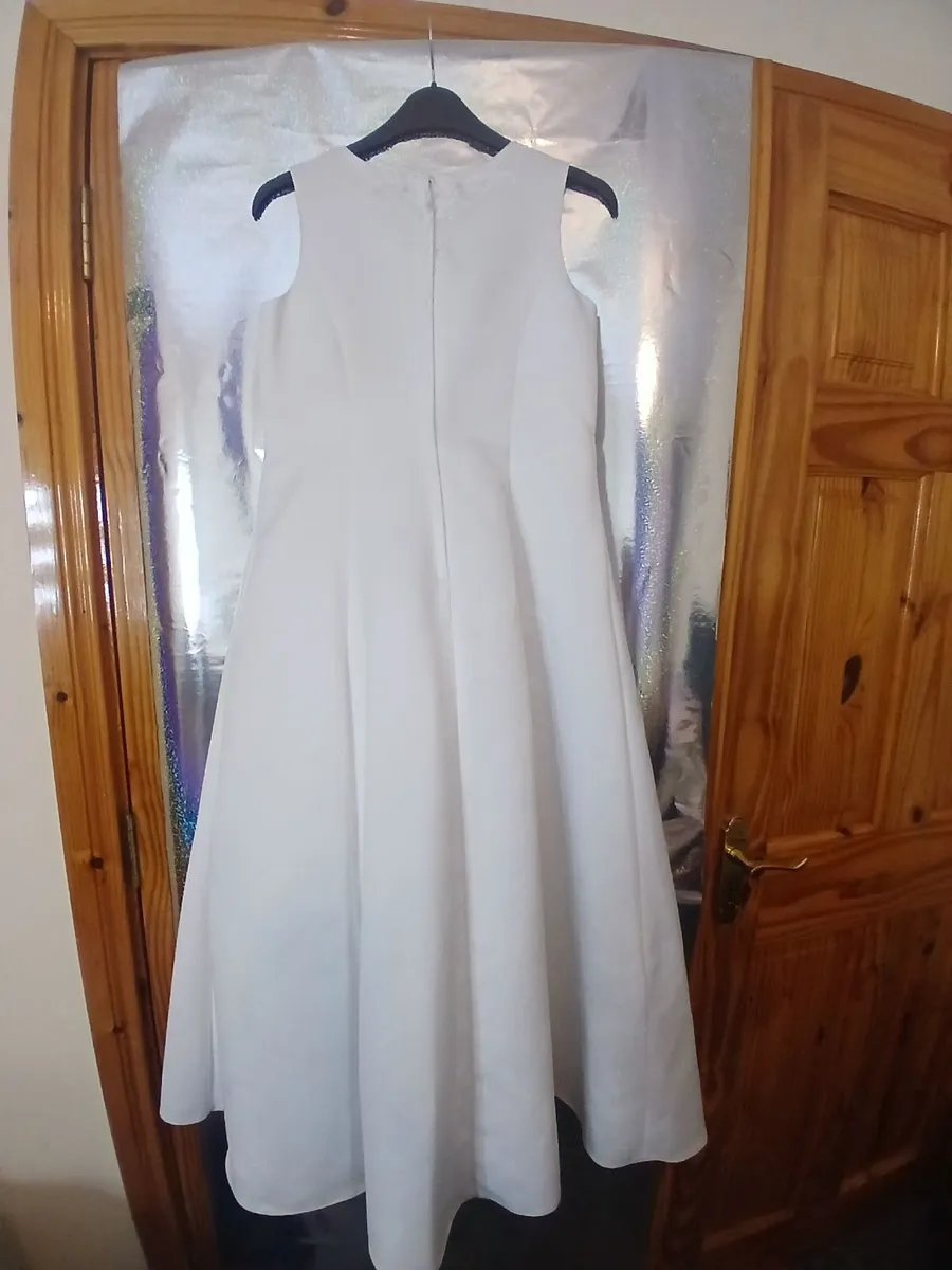 Communion dress - Image 3