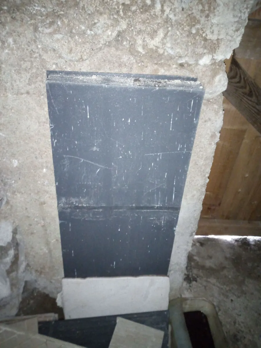 Roof slates and lead - Image 4