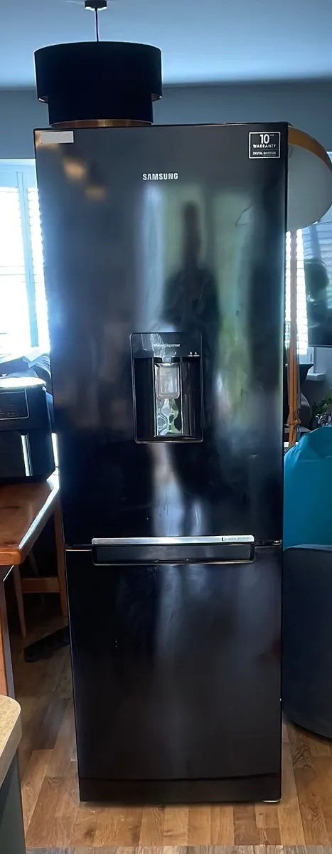 Fridge freezer - Image 1