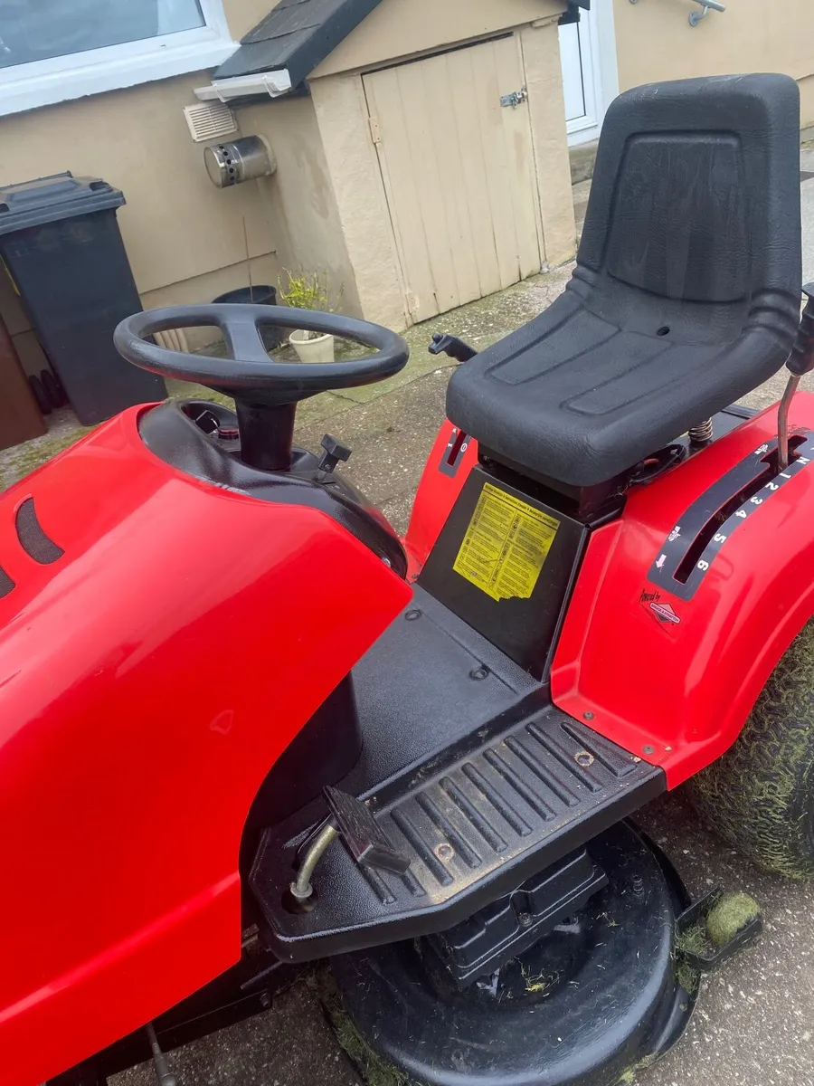 Ride on Lawnmower Excellent Condition - Image 2
