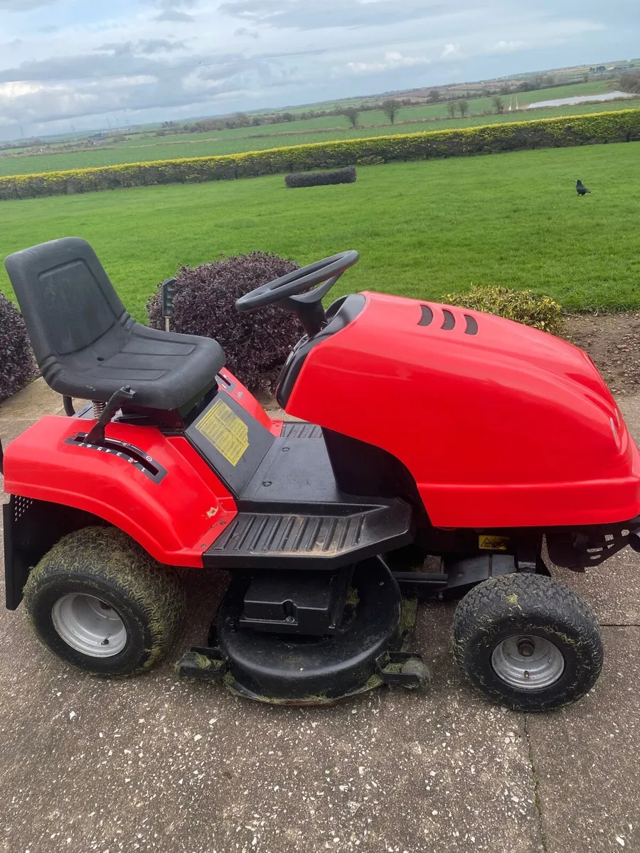 Ride on Lawnmower Excellent Condition - Image 1