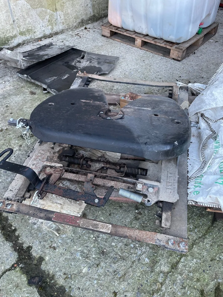 5th wheel for truck - Image 1