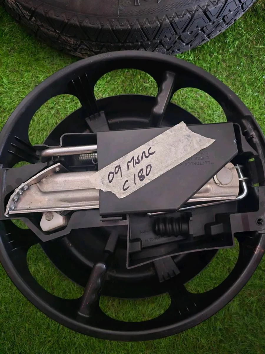 Mercedes C Class spare wheel - Image 3