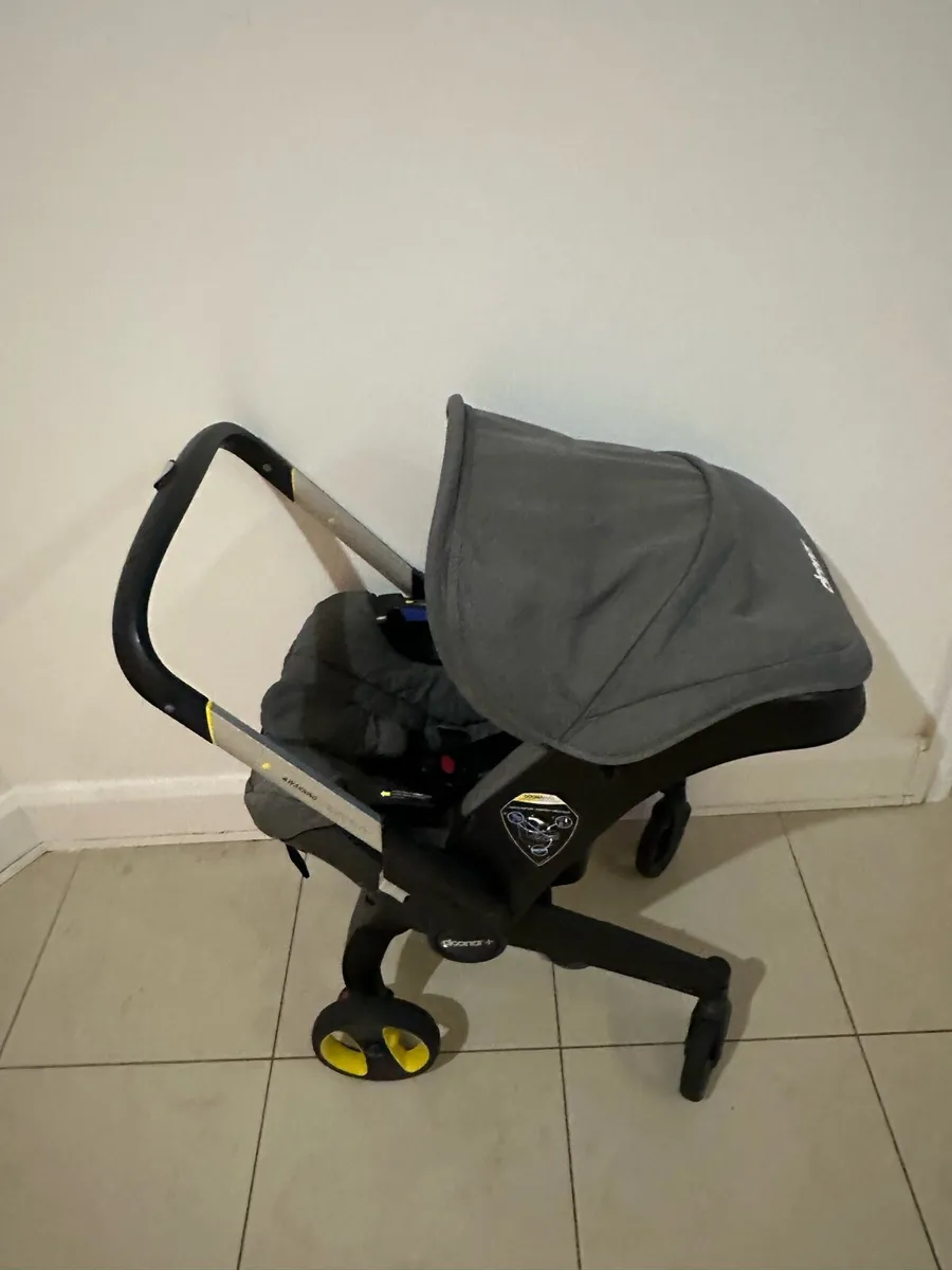 Doona Buggy with isofix base - Image 4