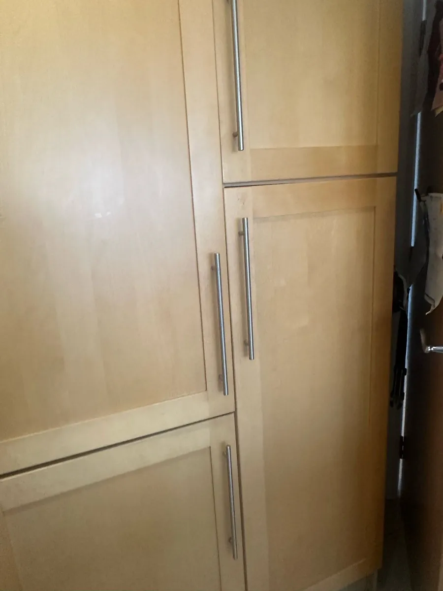 Kitchen cabinet handles - Image 1