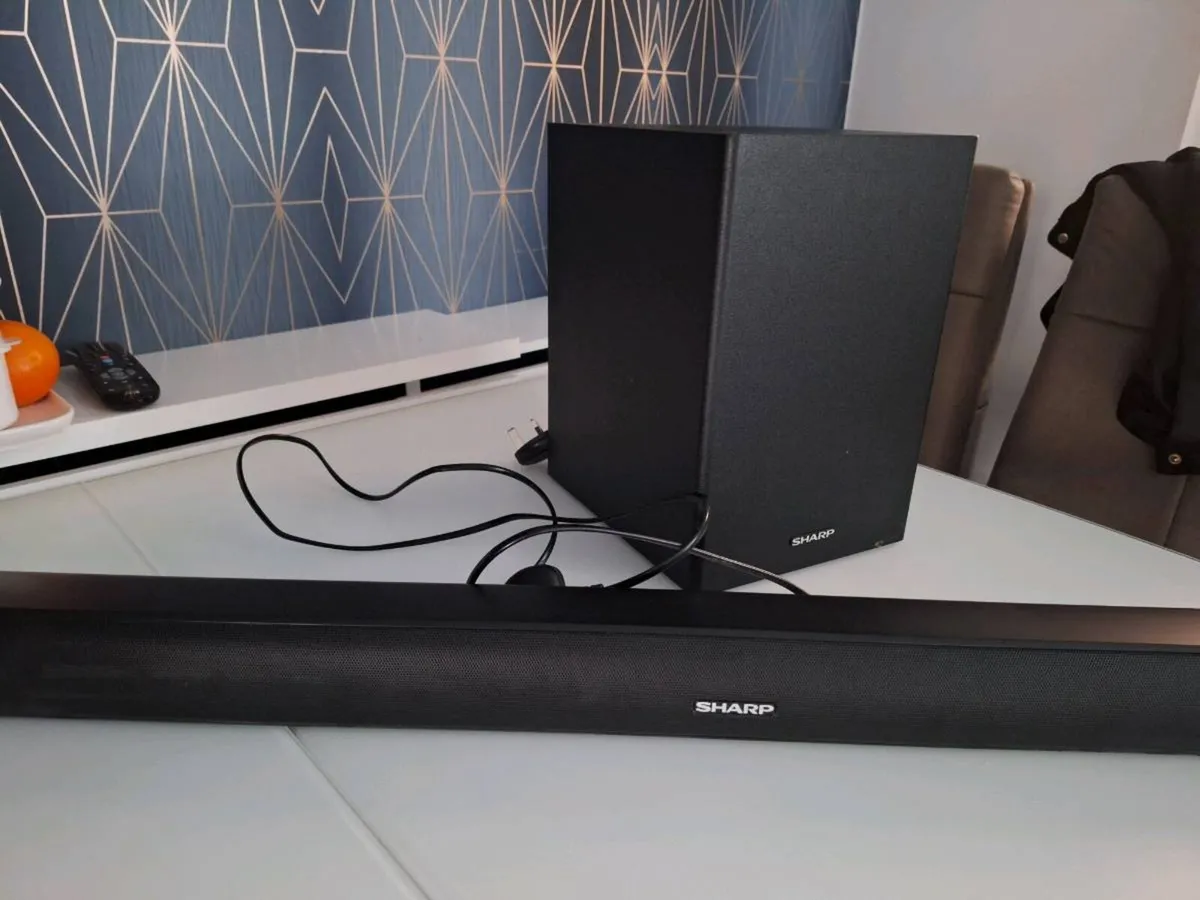 Sharp 50 inch - Image 3