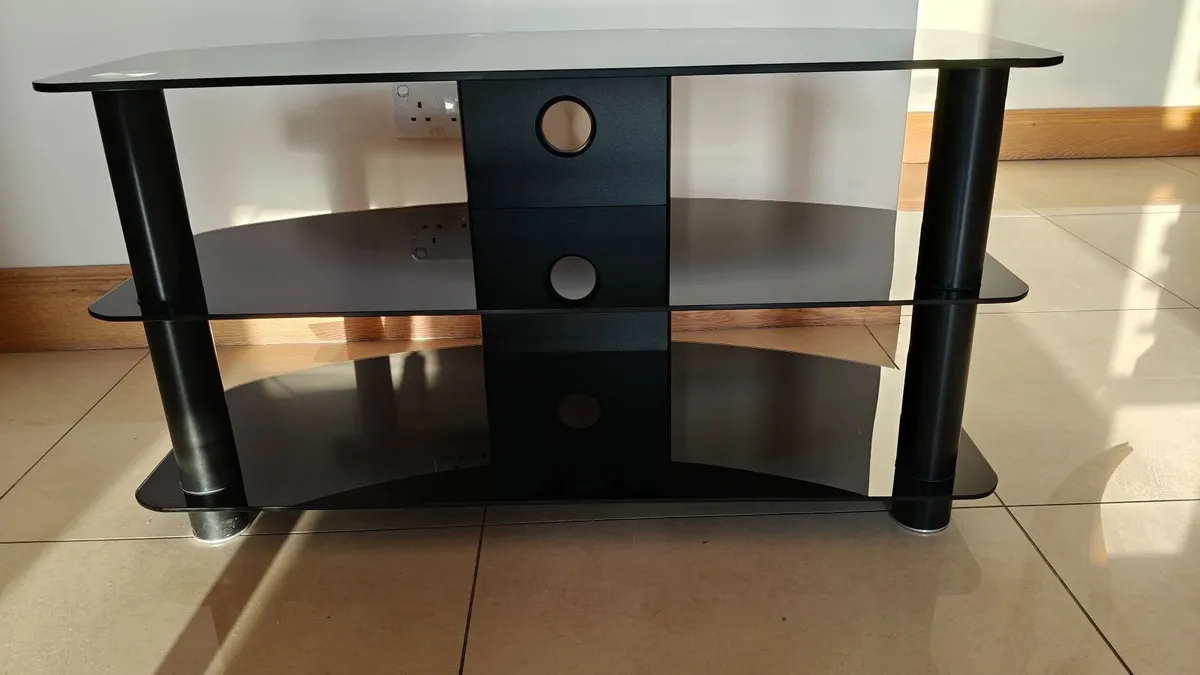 TV stand - Image 2