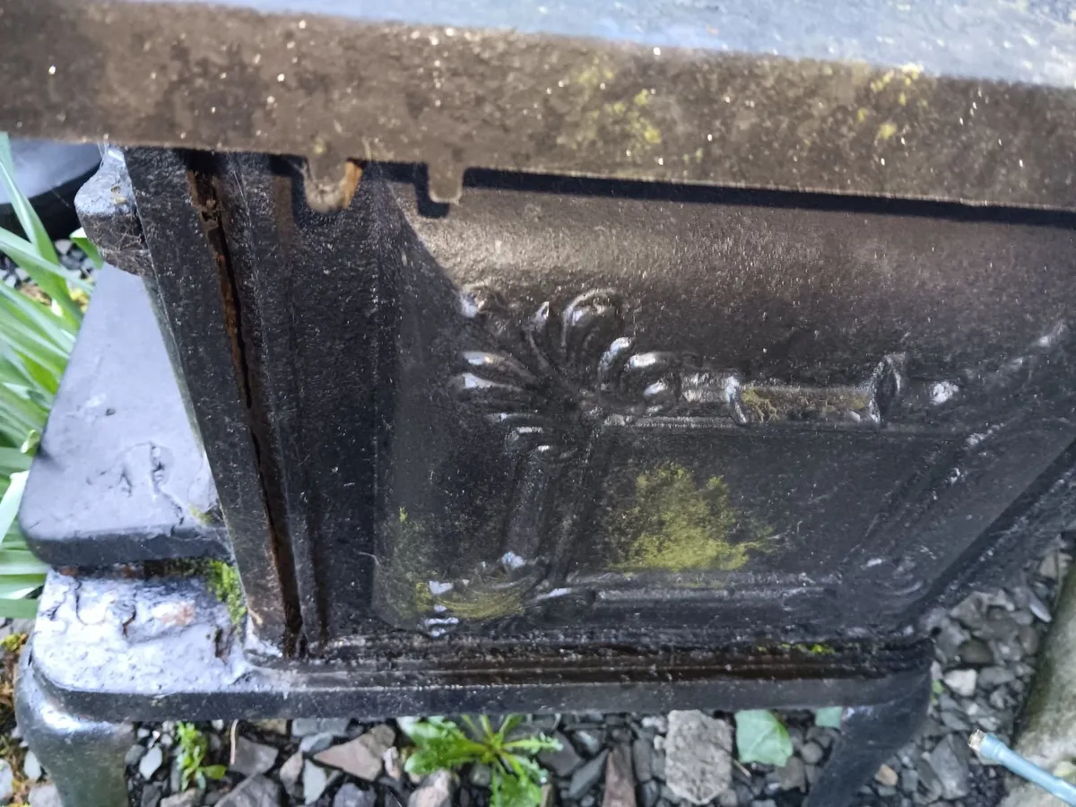 Antique stove - Image 3