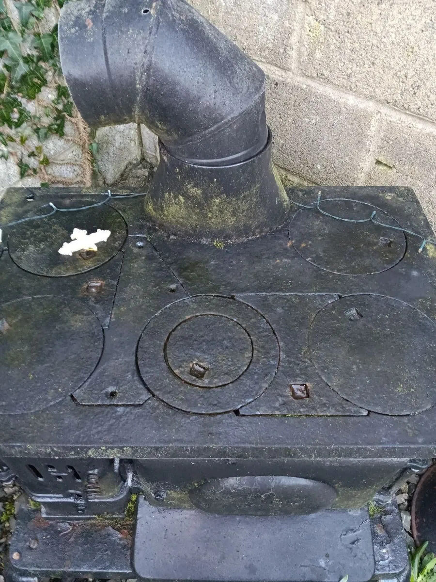 Antique stove - Image 4