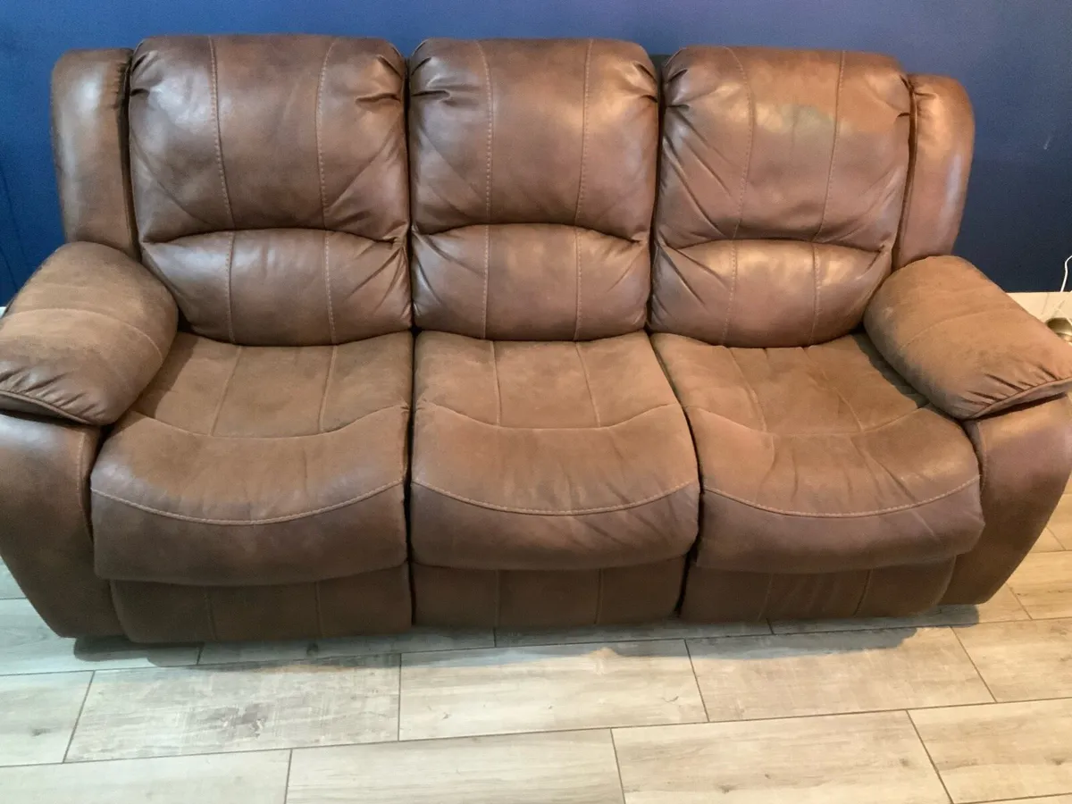 3 seater recliner - Image 1