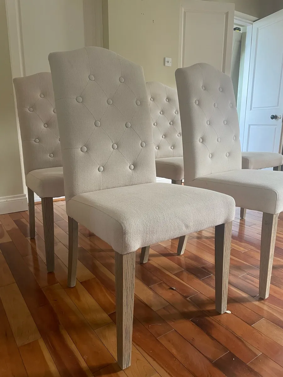 Dining Chairs x6 Solid Oak Cream Tufted - Image 1