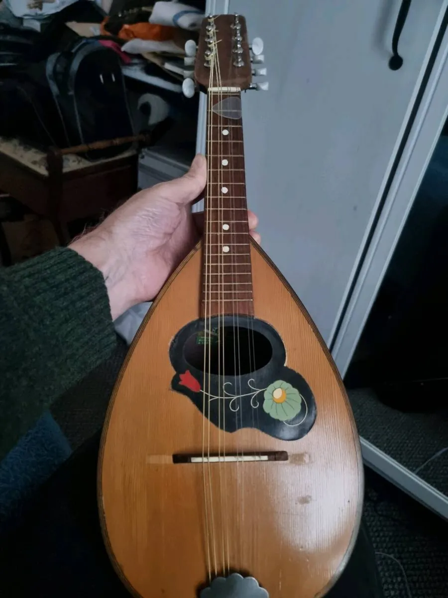 Old Italian mandolin - Image 1