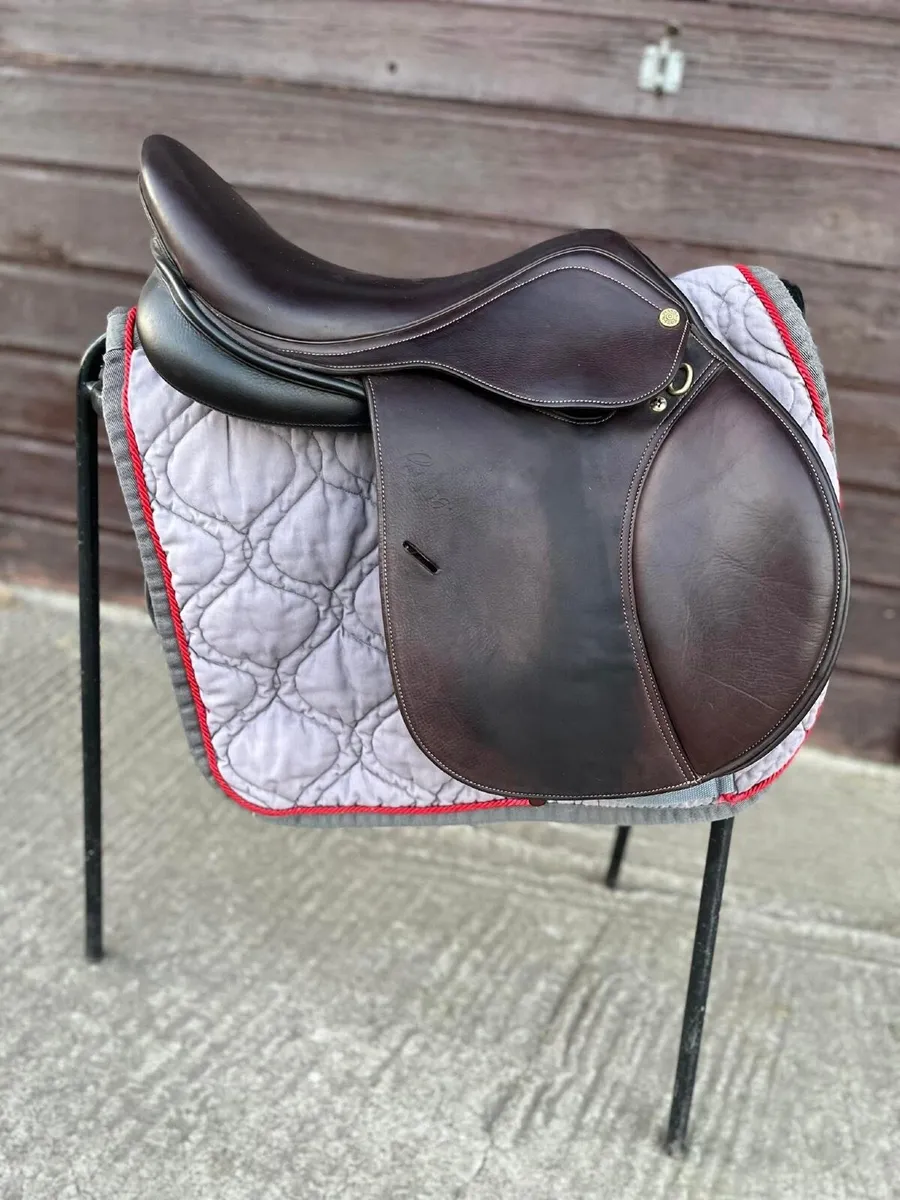16.5 inch Pessoa Show jumping Saddle - Image 1