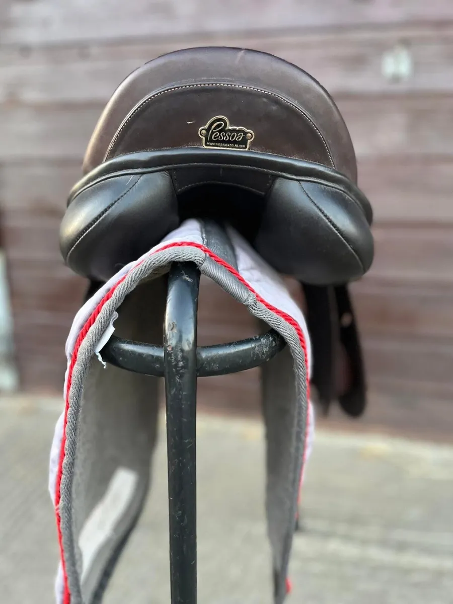 16.5 inch Pessoa Show jumping Saddle - Image 2