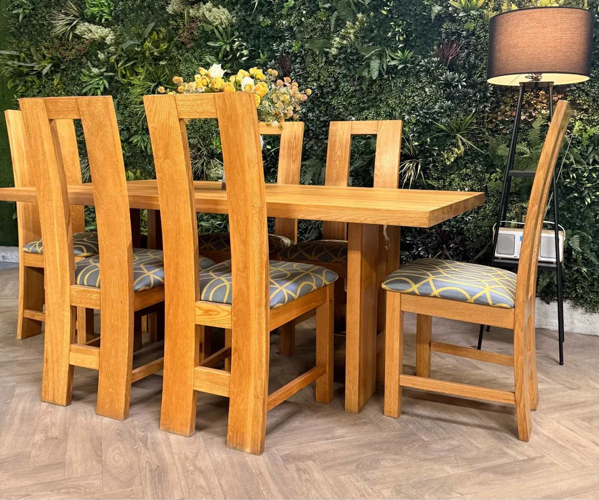 Oak kitchen table & 6 chairs/dining set - Image 2