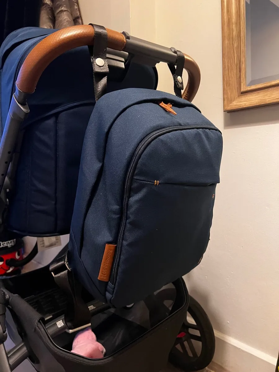 Baby Car seat - Image 4