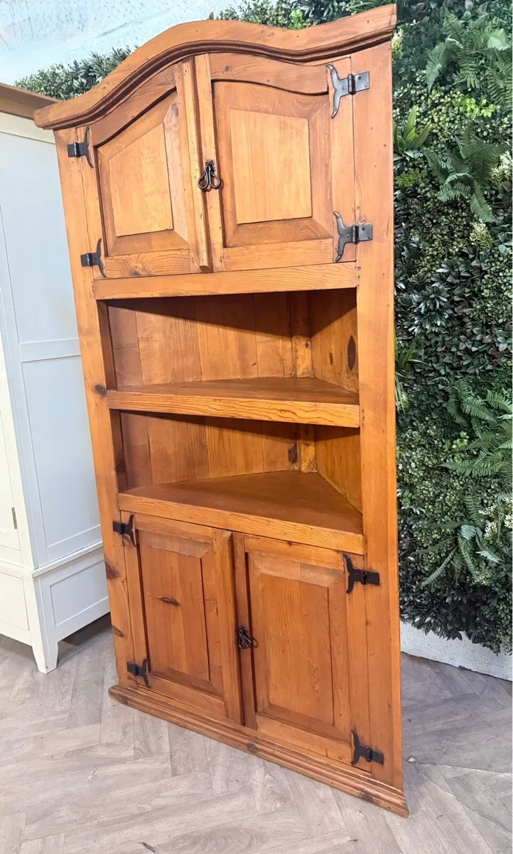 Solid antique pine corner cabinet - Image 3