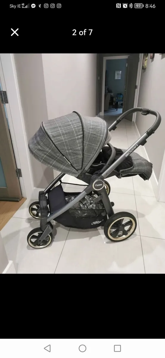 Oyster 3 Pram - Image 1