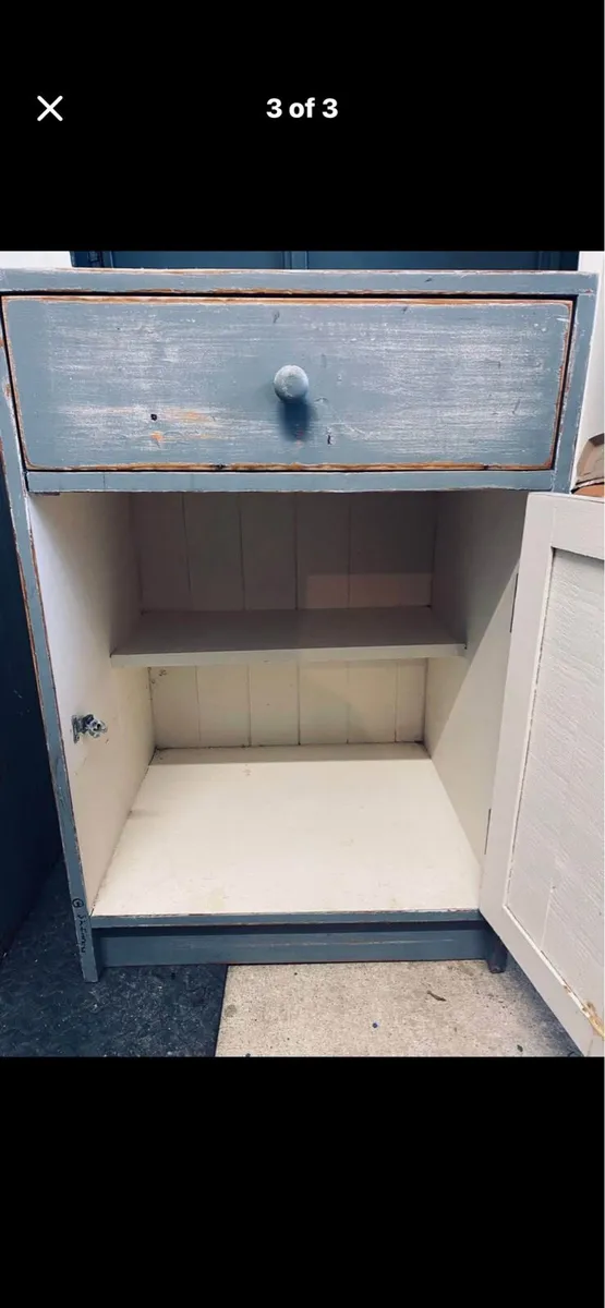 Vintage bedside lockers - Image 2