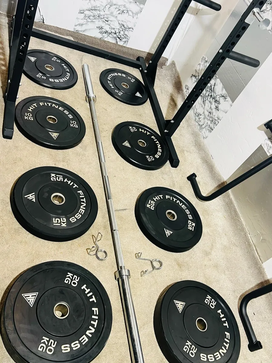 POWER RACK WITH DIP ATTACHMENT 120KG BARBELL SET - Image 3
