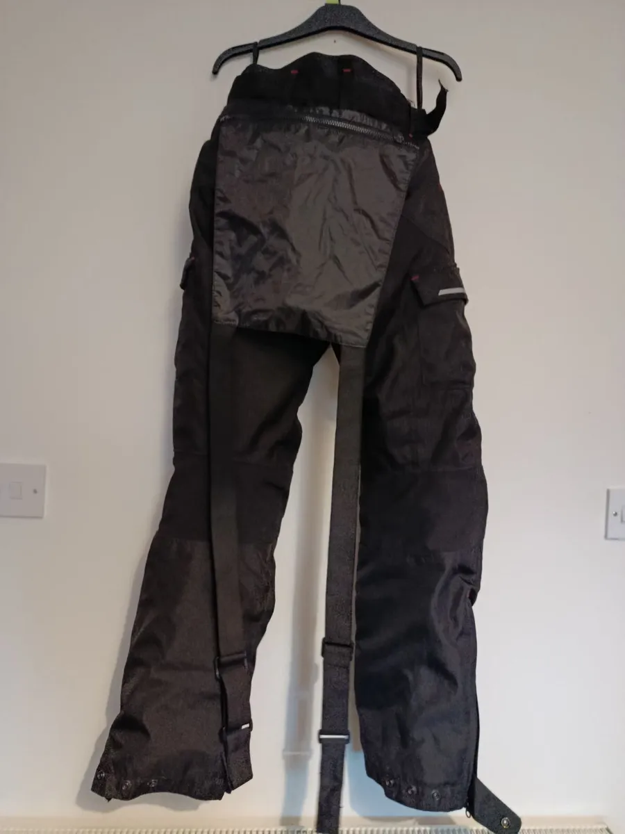 LADIES MOTORBIKE TROUSERS - Image 3