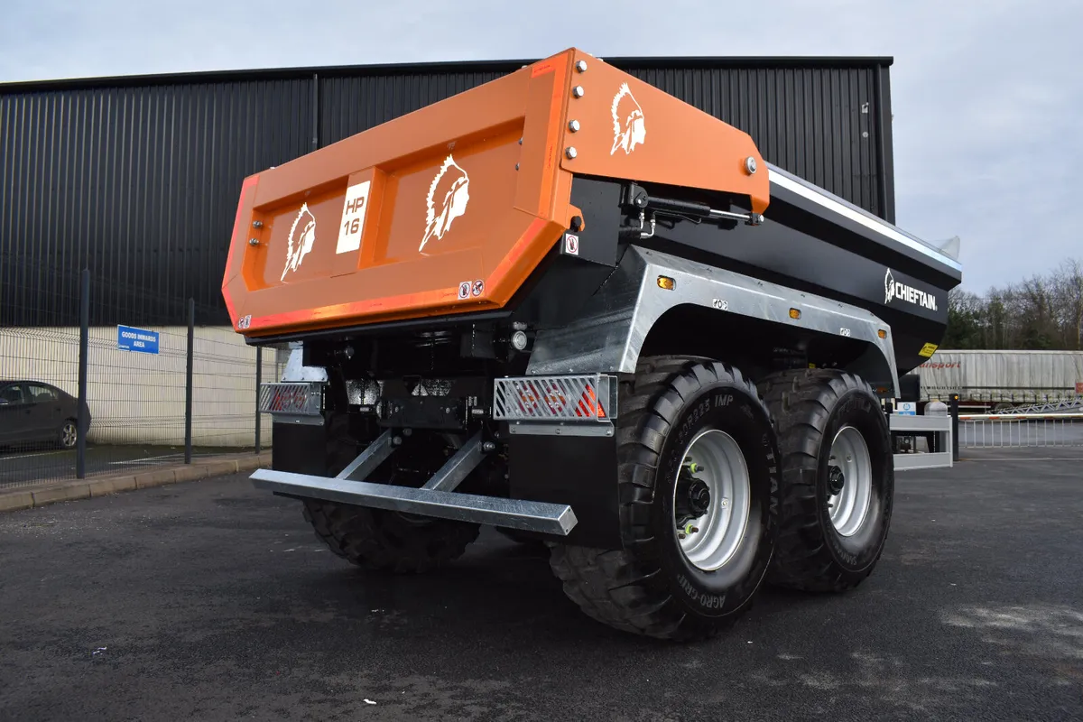 16t half pipe dump trailer - Image 3