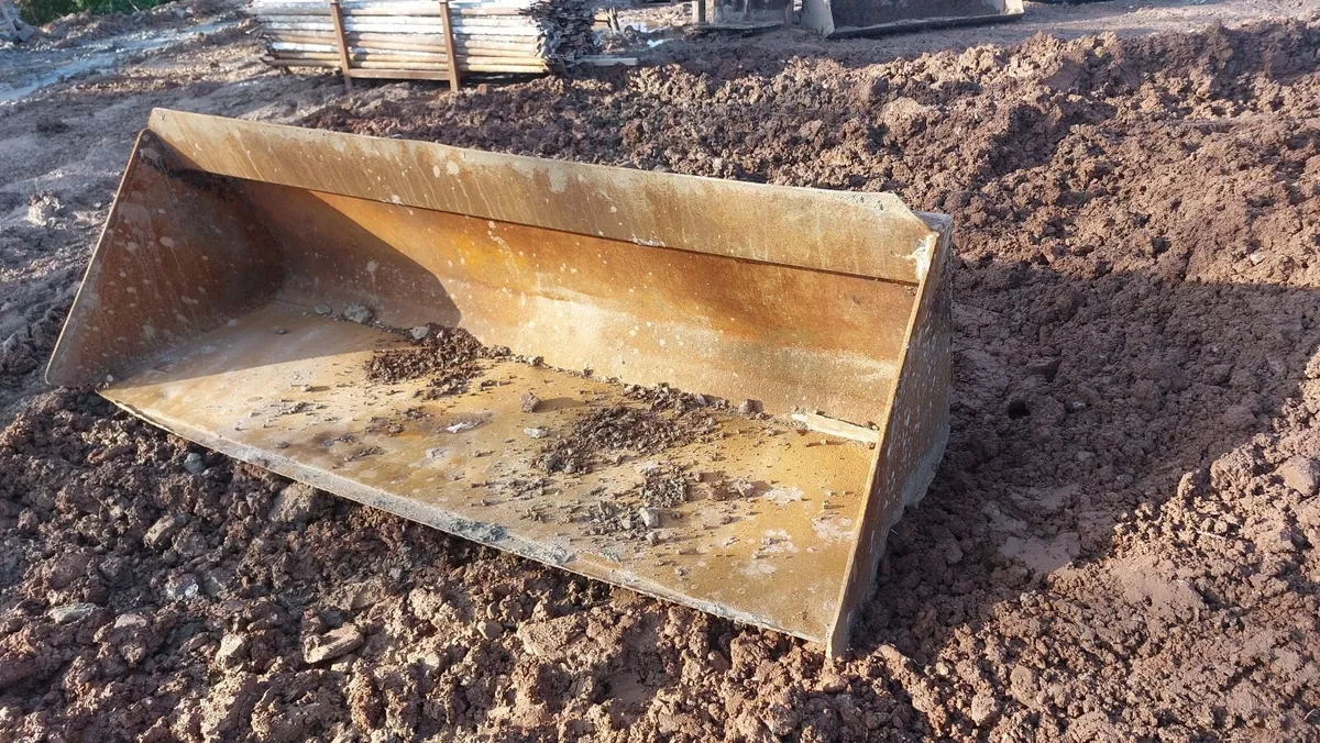 Manitou loadall bucket - Image 2