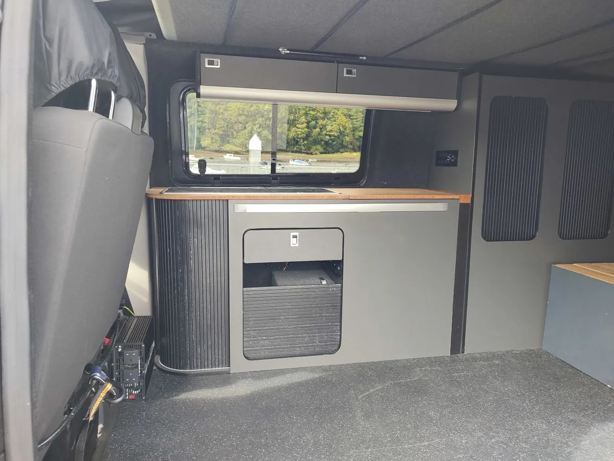VW Campervan 161 Transporter T6 Highline - Image 2