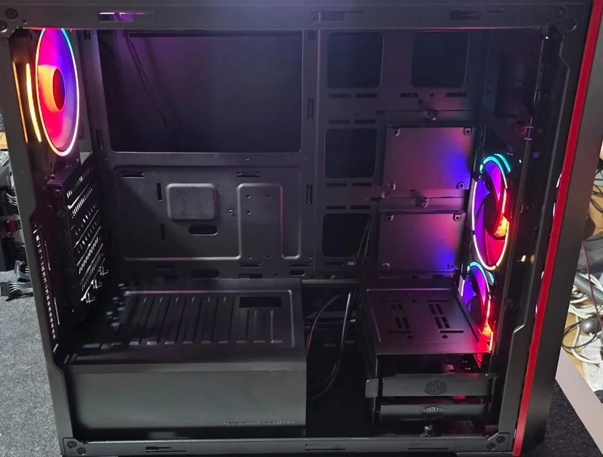 MasterBox 5 MSI Edition With Halo RGB Fans PC Case - Image 4