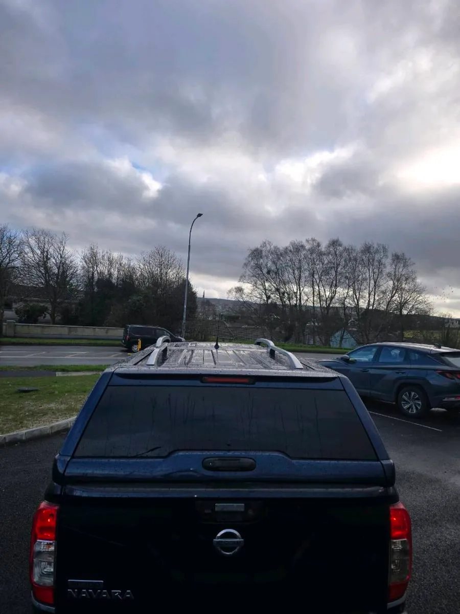 2016 Nissan Navara 2.3 Tekna . Top of the range - Image 4