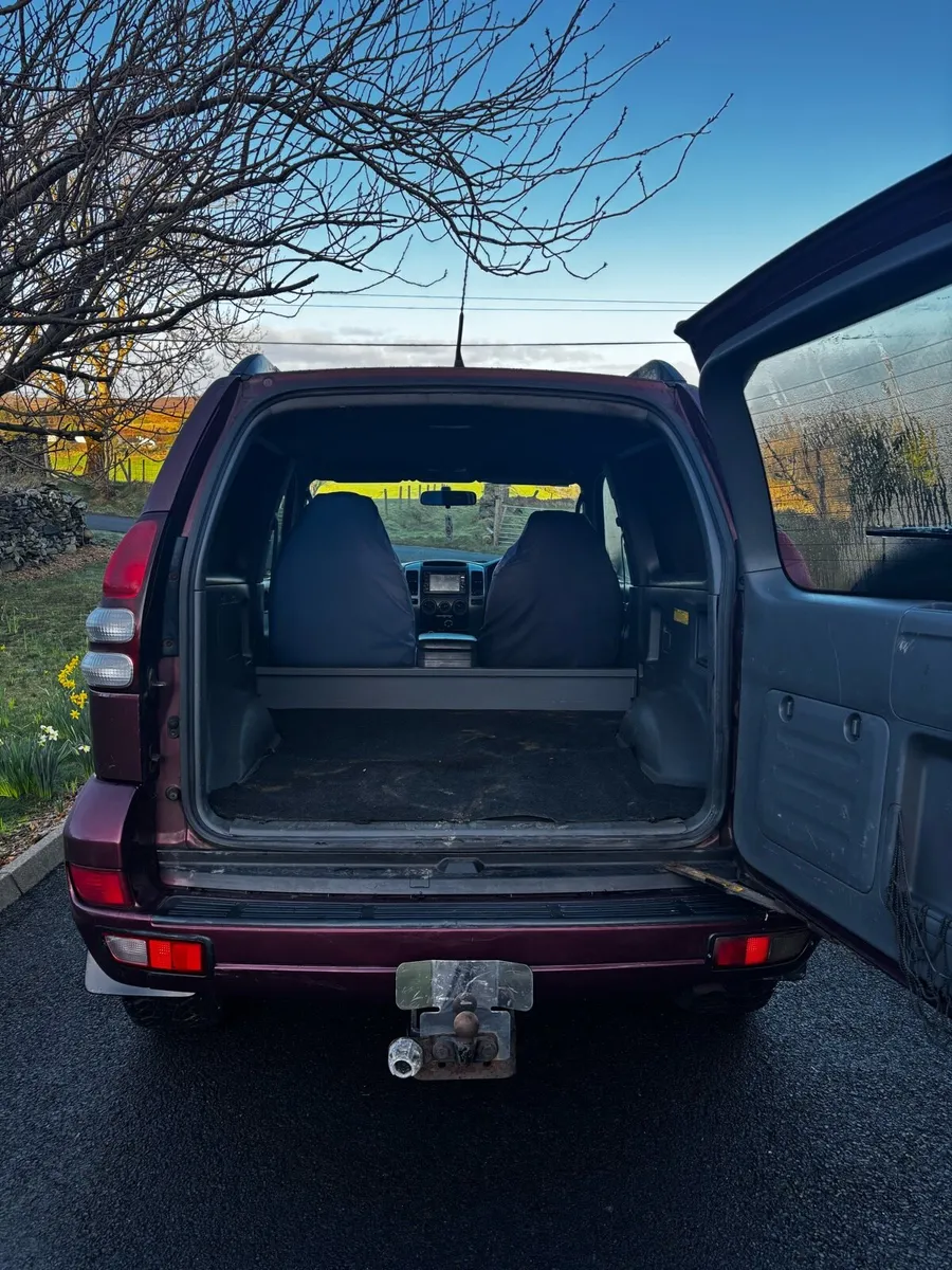 Toyota Land Cruiser - Image 3