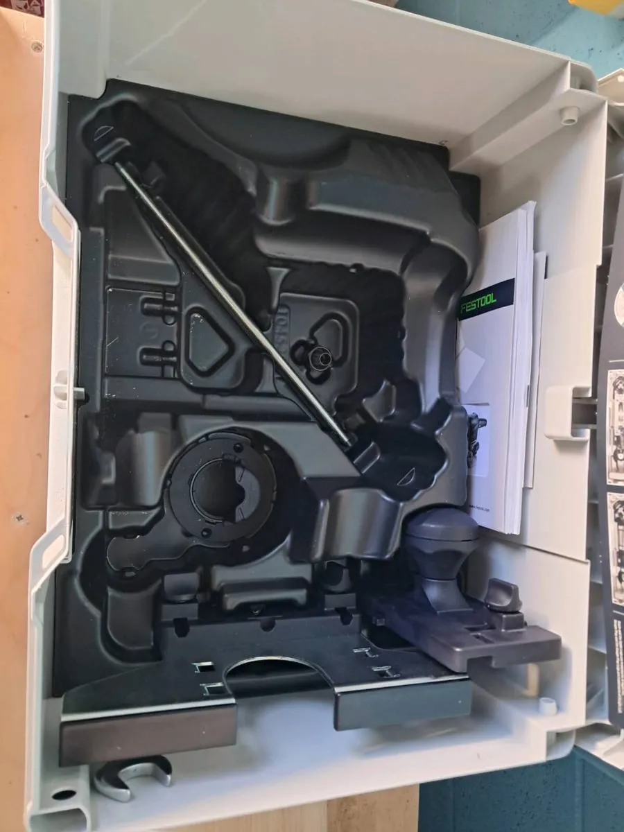 Festool OF1010 REBQ- plus 240v router - Image 4