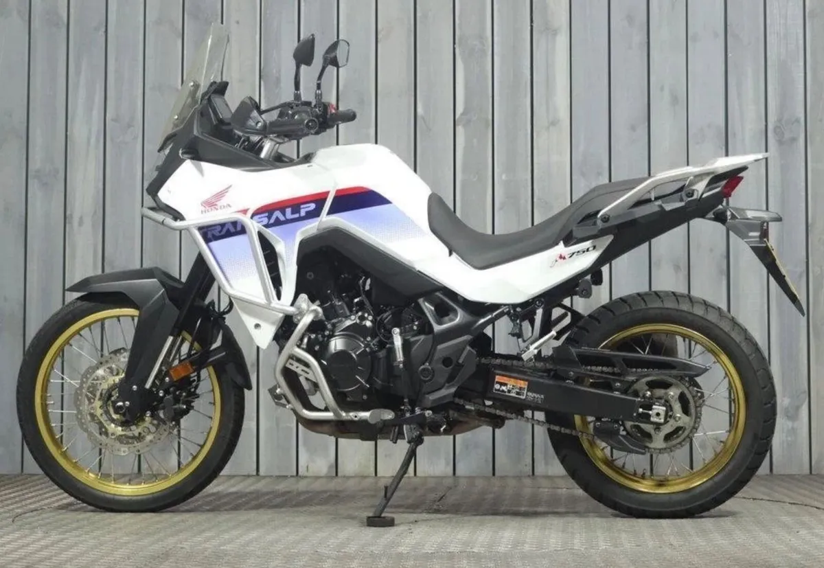 HONDA XL 750 TRANSALP 2023 €1700 EXTRAS FITTED - Image 2