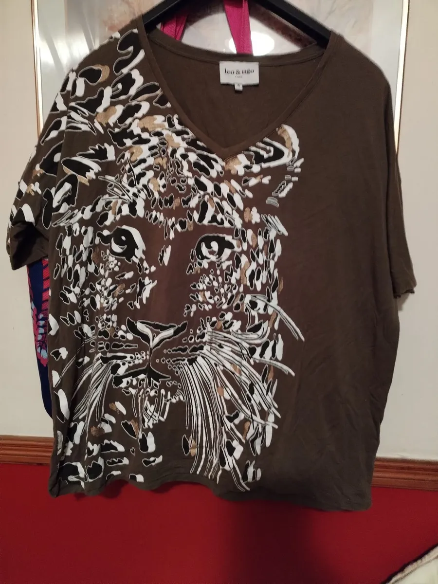 Ladies Tops 1 throw over - Image 3