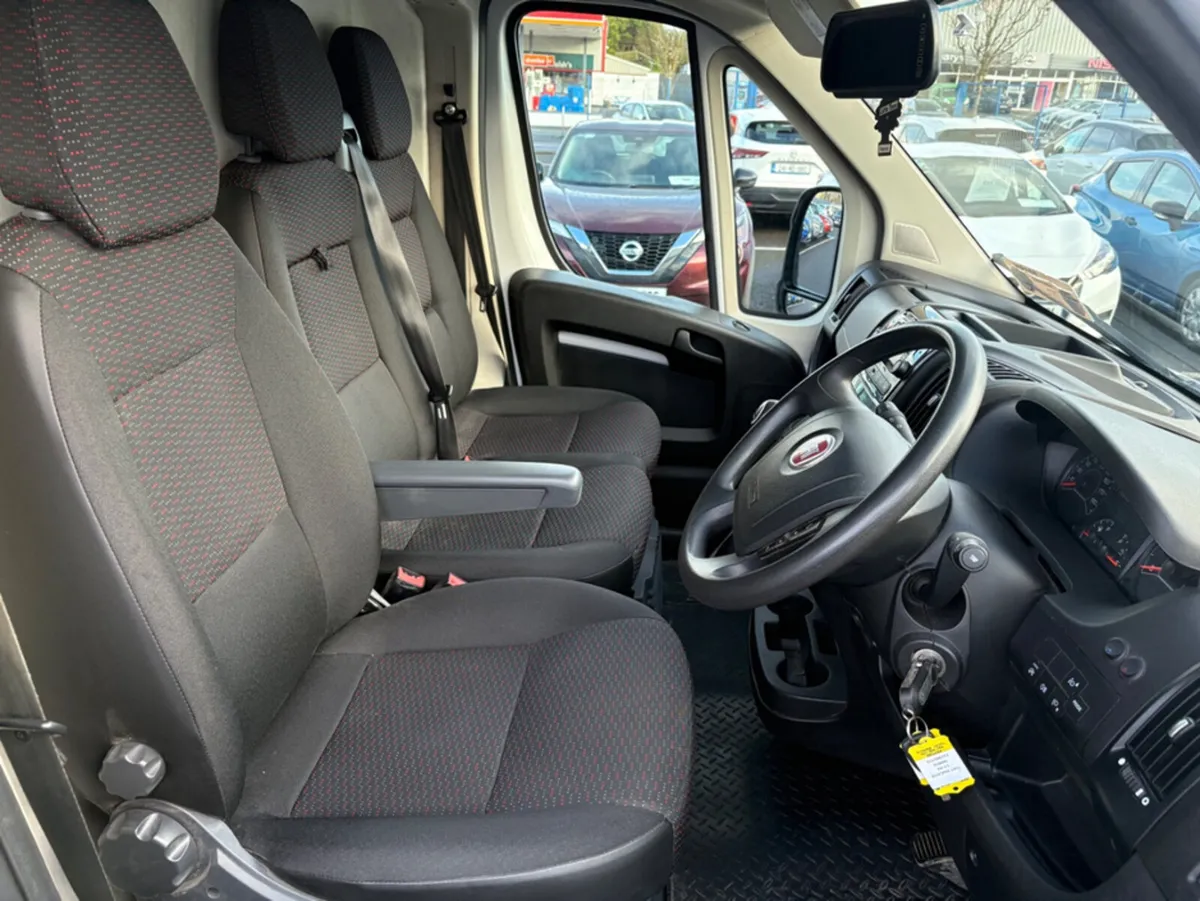 Fiat Ducato 35 L3H2 2.2 140HP EASY - Image 3