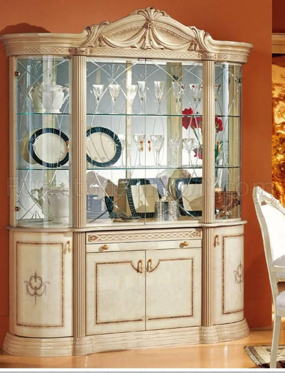 Cabnets for sale houss cleanance 250 ono