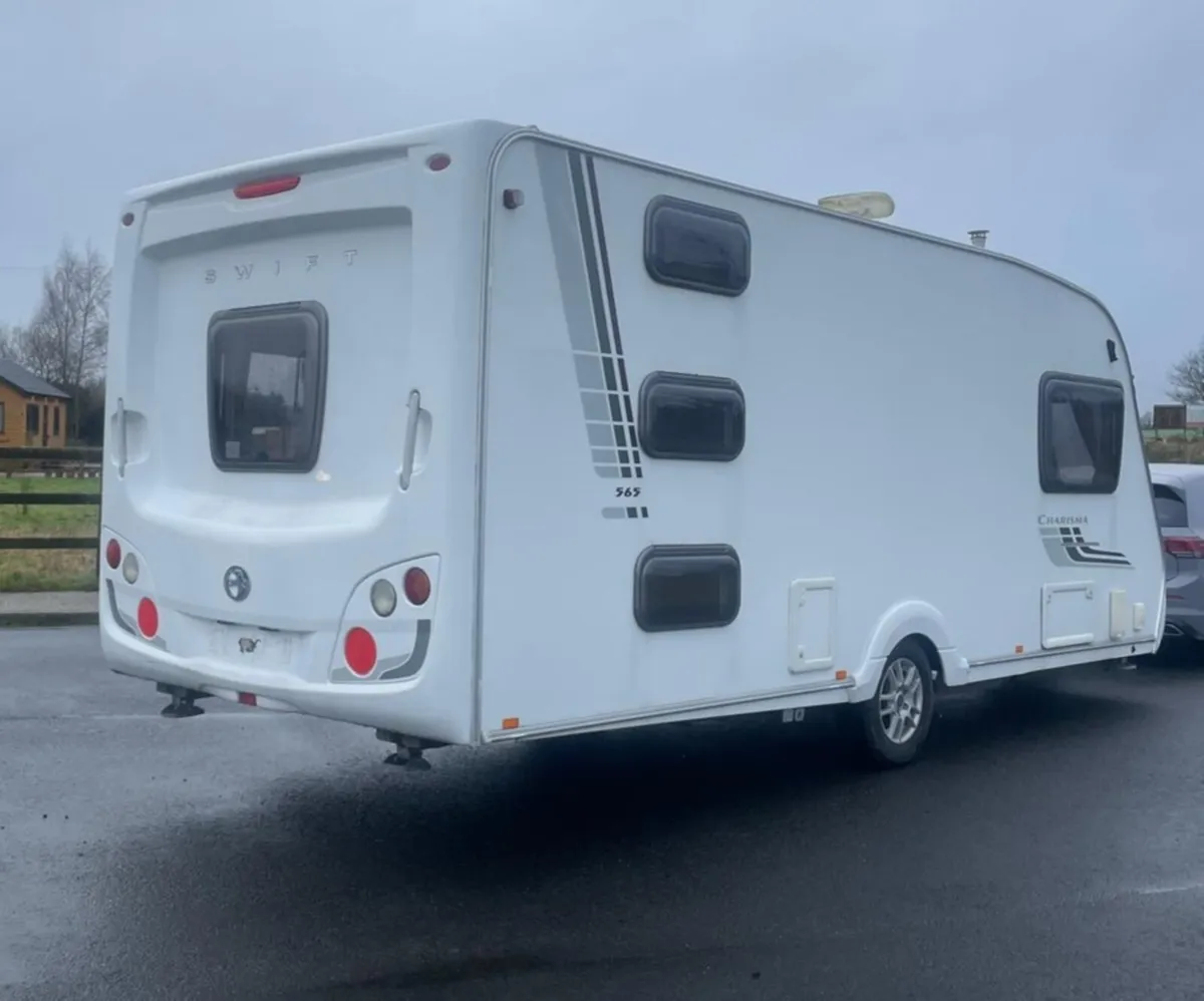 2011 Swift 6/7 berth triple bunk & mover & Awning - Image 3